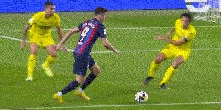 开云体育中国官方网站地址-【西甲】莱万梅开二度 安苏破门 巴萨3比0黄潜