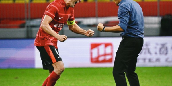 周定洋自宣离队！媒体人热议：已经在深圳，非得不做英雄太可惜|成都|蓉城|提莫|鲁蜜|成都蓉城_新浪体育_新浪新闻